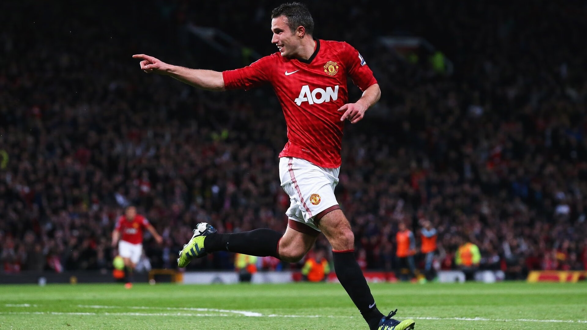 欧冠战况:皇家马德里防线稳固,武汉三镇进攻受阻,C罗成最佳